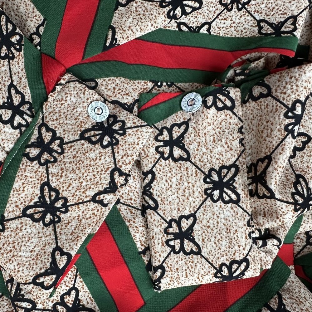 Small Long-sleeved Maxi Dress with green / red ribbon and butterfly design - Picture 5 of 8